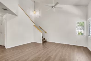 Photo #2: 2188433 Listing