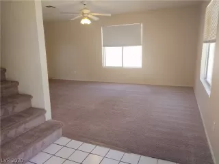 Photo #3: 2188478 Listing