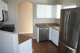 Photo #2: 2188487 Listing 