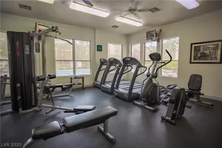 Photo #3: 2188558 Listing