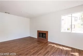 Photo #5: 2188591 Listing 