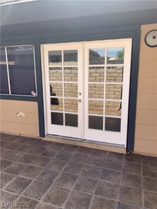 Photo #3: 2188605 Listing