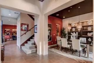 Photo #4: 2188651 Listing