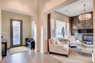 Photo #5: 2188651 Listing