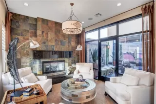 Photo #6: 2188651 Listing