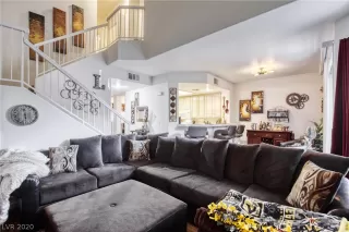 Photo #3: 2188652 Listing 