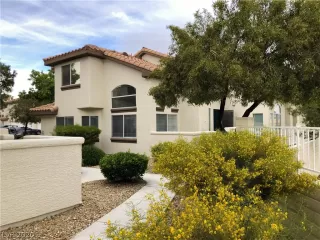 Photo #2: 2188677 Listing