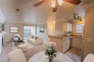 Photo #1: 2188709 Listing