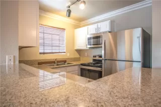 Photo #2: 2188709 Listing