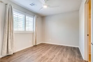 Photo #4: 2188711 Listing