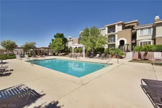 Photo #2: 2188716 Listing