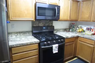 Photo #4: 2188727 Listing 