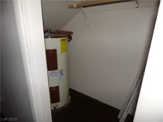 Photo #3: 2188862 Listing