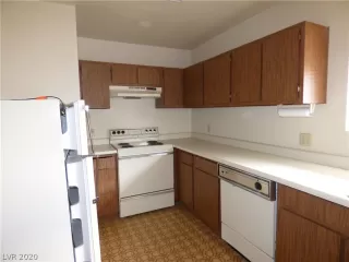 Photo #4: 2188862 Listing