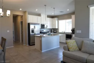 Photo #1: 2188879 Listing