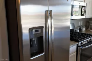 Photo #4: 2188879 Listing