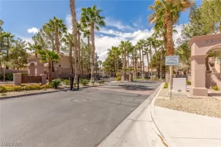 Photo #4: 2188894 Listing 