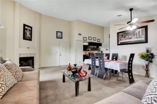 Photo #6: 2188976 Listing 