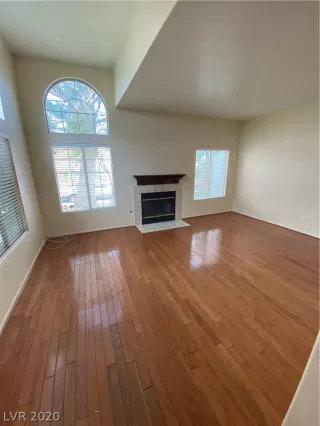 Photo #1: 2189061 Listing 