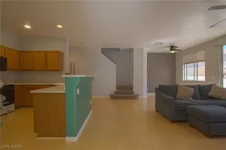 Photo #1: 2189106 Listing