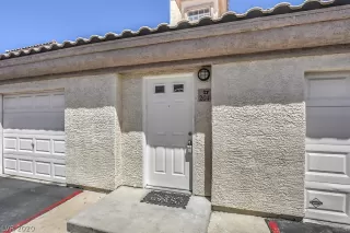 Photo #1: 2189113 Listing