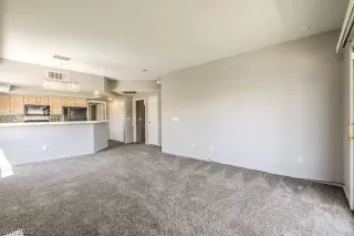 Photo #3: 2189113 Listing