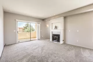 Photo #5: 2189113 Listing