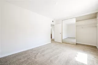 Photo #6: 2189117 Listing