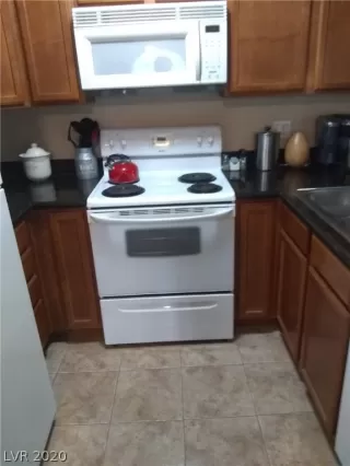 Photo #4: 2189129 Listing