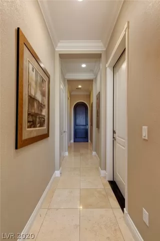 Photo #2: 2189161 Listing