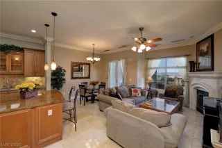 Photo #3: 2189161 Listing