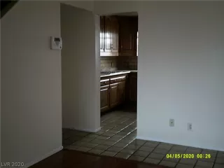 Photo #5: 2189231 Listing 