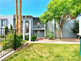 Photo #1: 2189240 Listing 