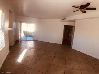 Photo #1: 2189330 Listing 