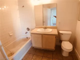 Photo #6: 2189330 Listing 