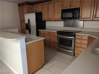 Photo #4: 2189354 Listing 