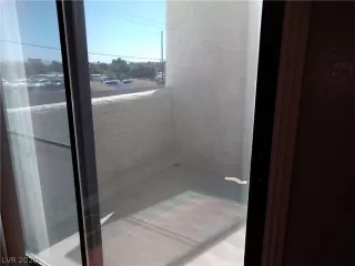 Photo #5: 2189354 Listing 