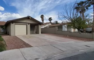 Photo #2: 2189382 Listing