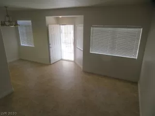 Photo #4: 2189396 Listing 