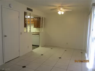 Photo #3: 2189400 Listing 