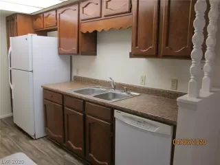 Photo #6: 2189400 Listing 