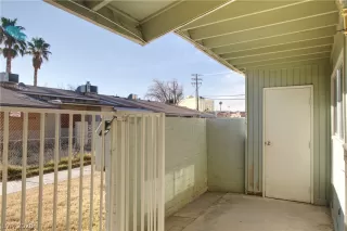 Photo #2: 2189422 Listing