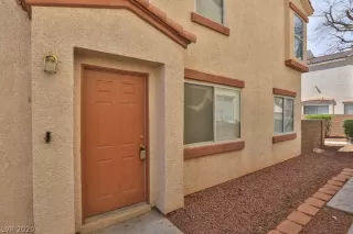 Photo #3: 2189456 Listing 