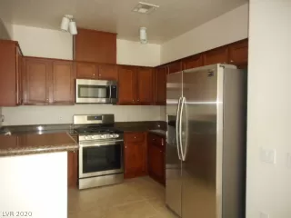 Photo #4: 2189468 Listing 