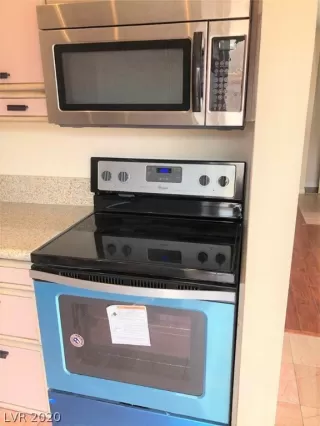 Photo #5: 2189478 Listing 