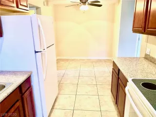 Photo #4: 2189506 Listing