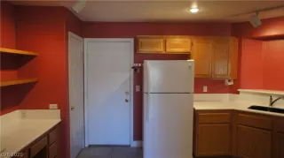 Photo #2: 2189556 Listing 