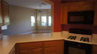 Photo #5: 2189556 Listing 