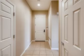 Photo #5: 2189590 Listing 