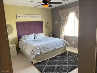 Photo #4: 2189602 Listing